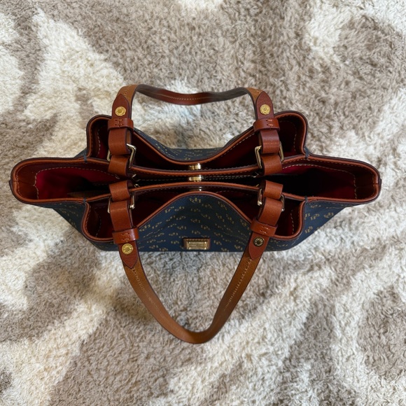 Dooney & Bourke Gretta Small Flynn - Picture 7 of 13